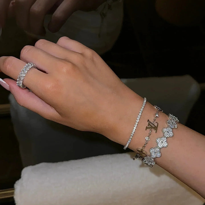 ALMA ARMBAND
