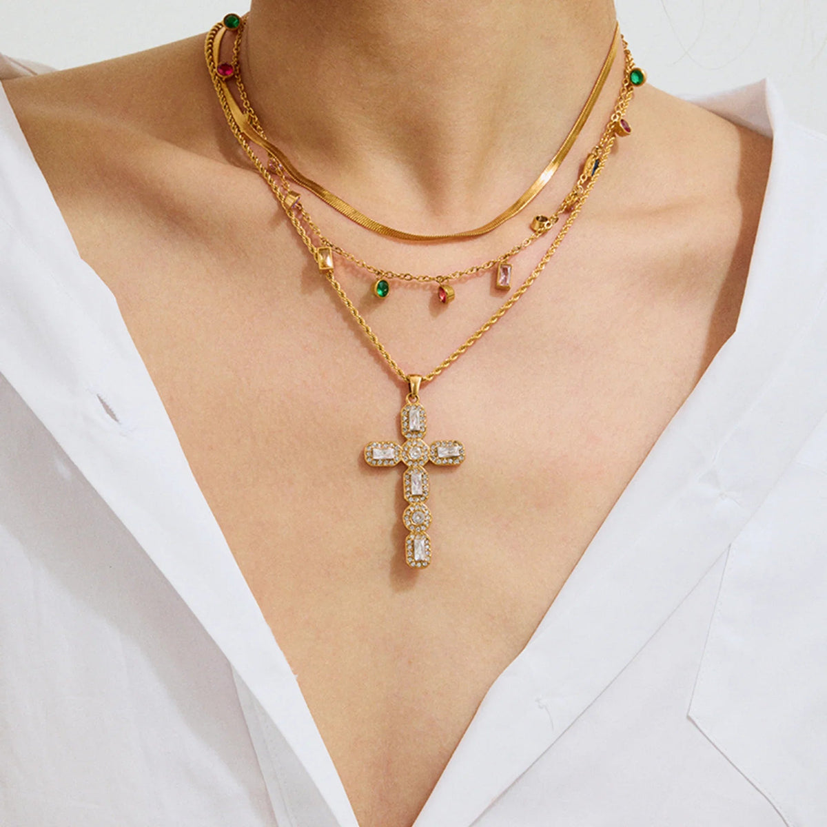 Sanctum Cross Halskette