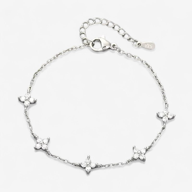 Armband mit Blumen